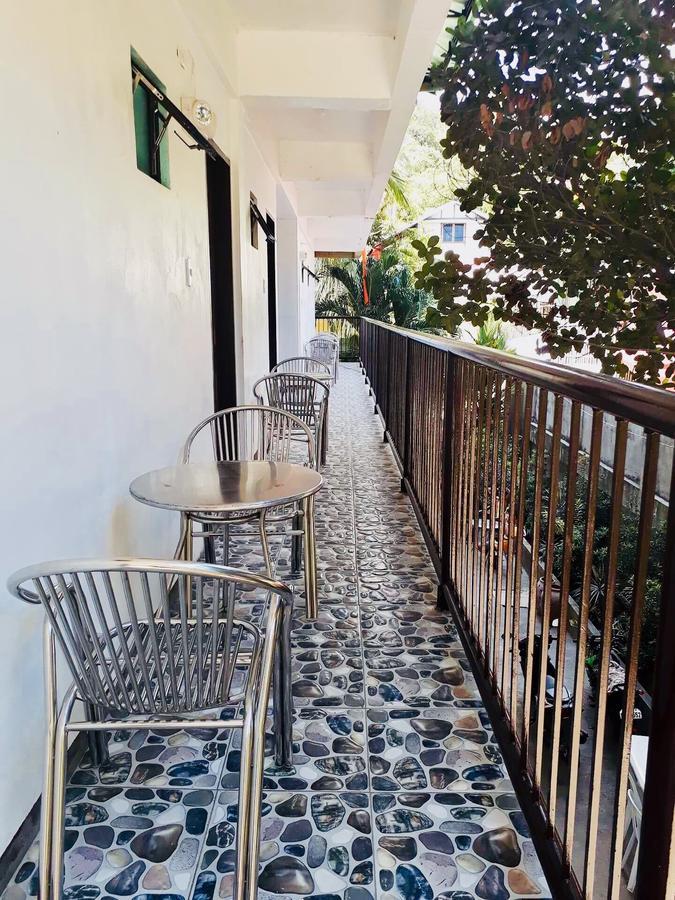 Ahras Place Coron Exterior photo